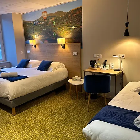 Logis De Paris Hotel