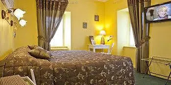 Logis De Paris Hotel